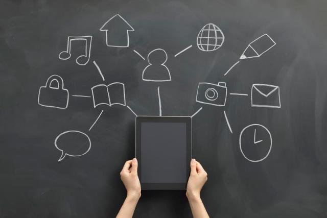Figura 2: Ecosistema digital conformado por usuarios, servicios y cosas inteligentes generando valor en forma de datos